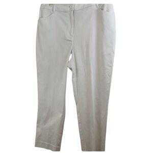 NWT Chicos White Cropped Stretch Slim Pants Size 2 or size 12